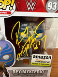 Rey Mysterio Autograph Amazon Exclusive GITD Funko POP!